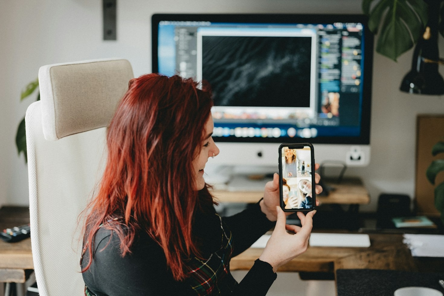 Five Ways to Keep Friends and Family Updated on Your Journey